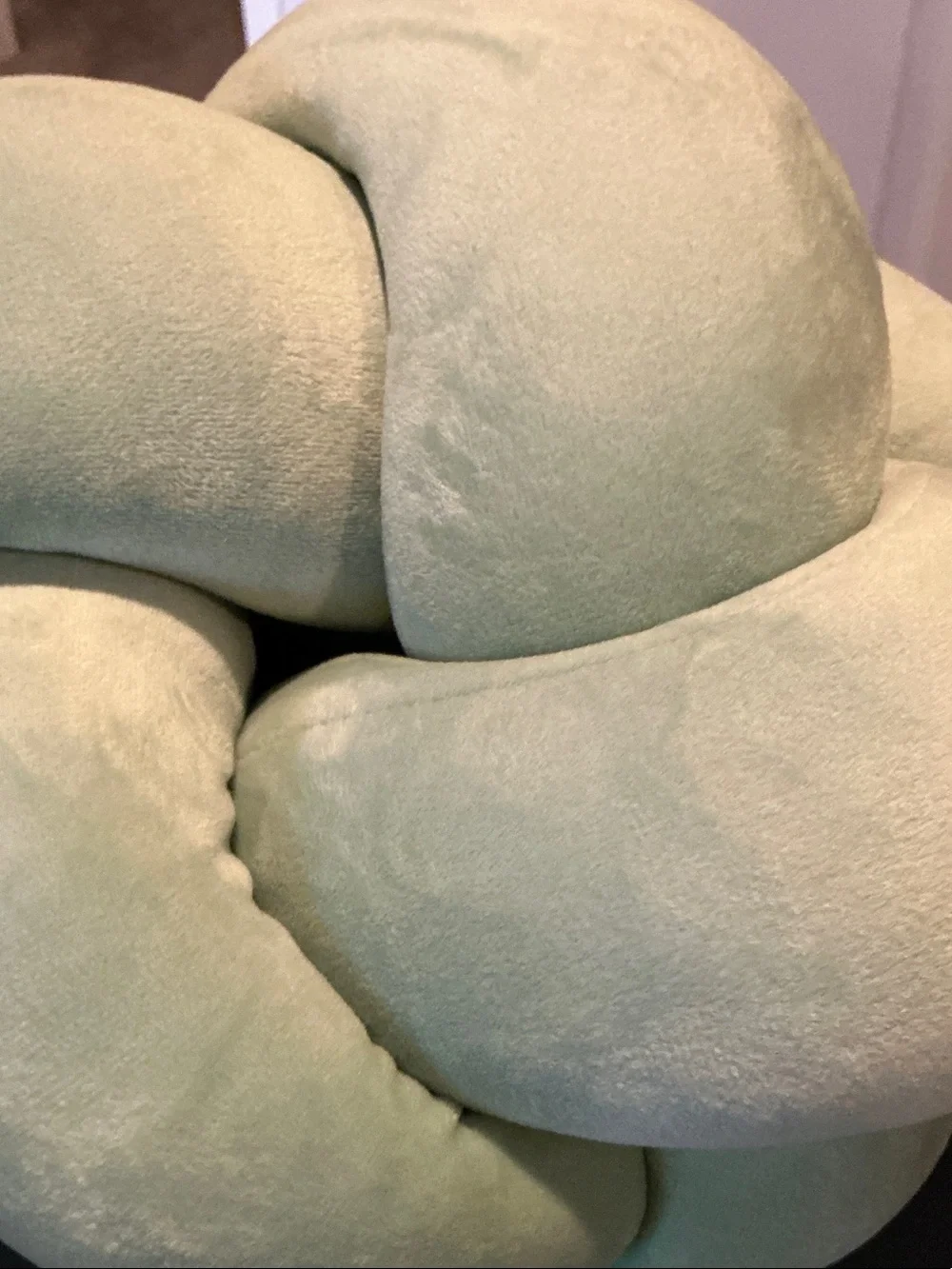 N/A plush knot